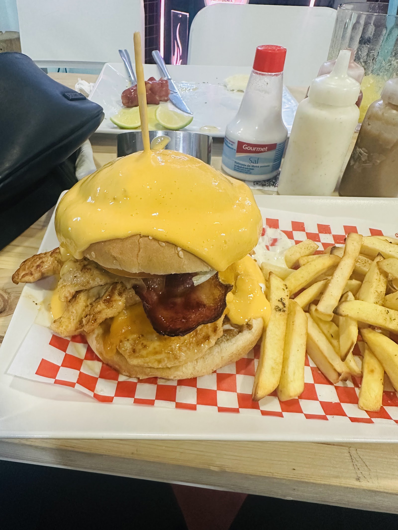 CRIPTOCAFÉ BAR — foto